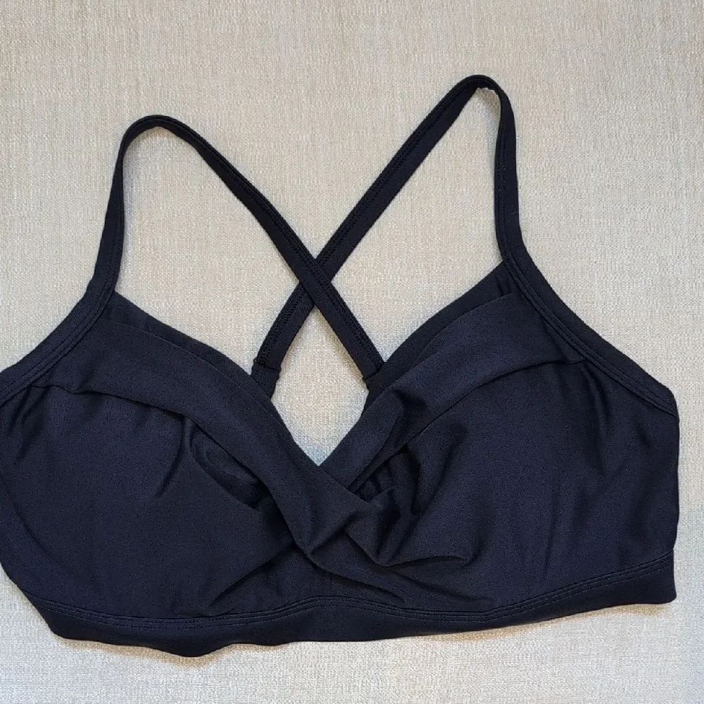 Athleta Active Navy Blue Twist Up Bikini Top Size 36D/DD Swim Workout Top